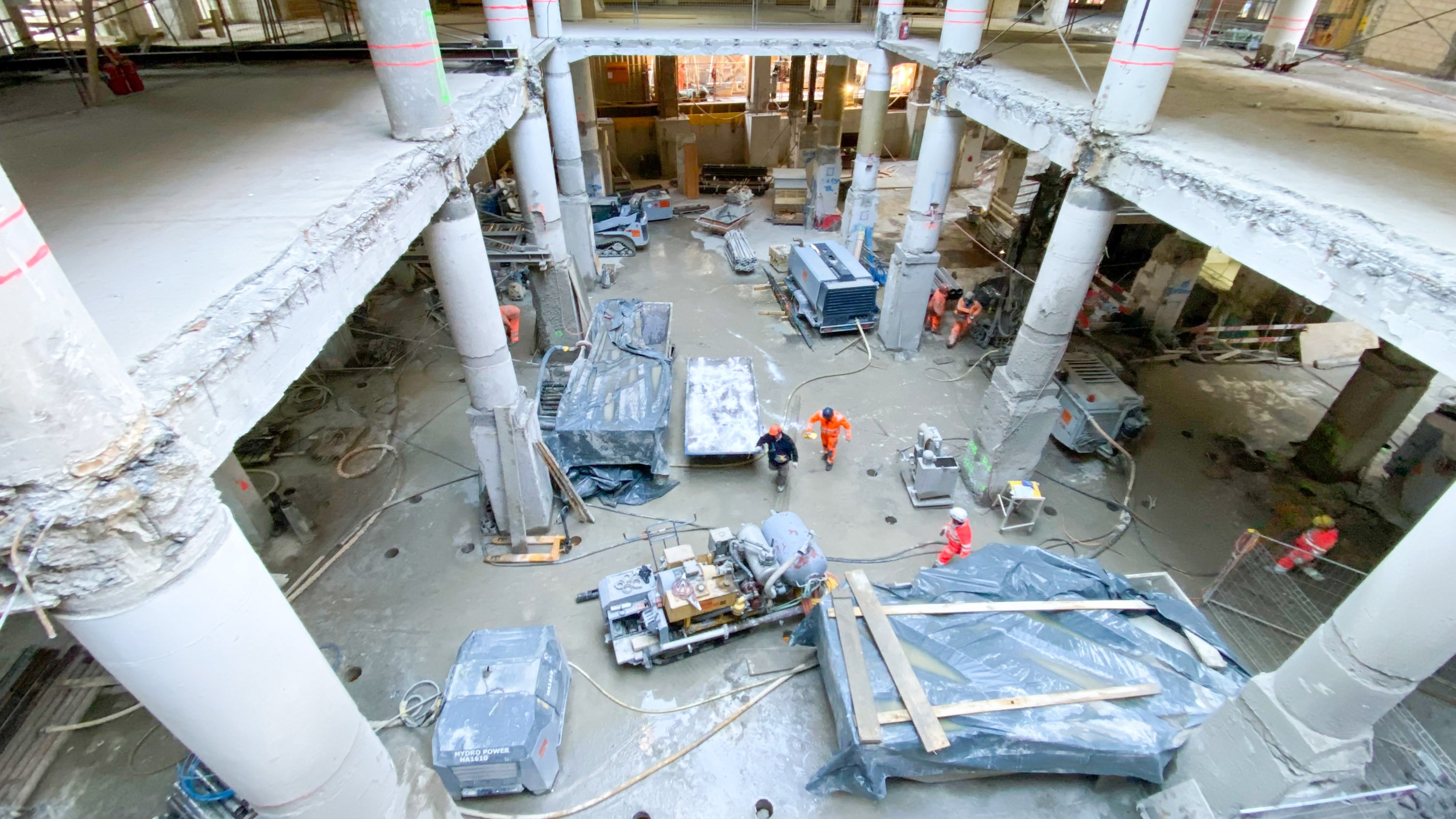 spleiss-referenzen-aktuelle-baustelle-totalsanierung-bahnhofstrasse-zuerich-10-3000px